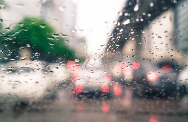 Drive Safe in Wet Spring Weather Tips for Driving in the Rain